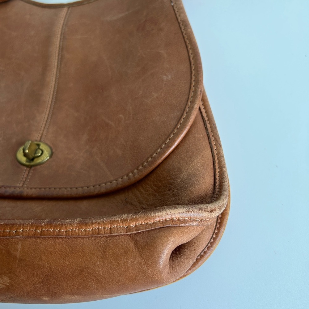 Coach Crescent Saddle 9235 British Tan Leather Shoulder Bag Good - Picture 3 of 14